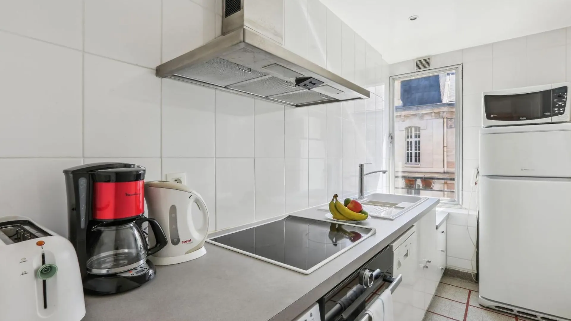 Trocadero & Arc De Triomphe With Balcony - Cityapartmentstay Διαμέρισμα *