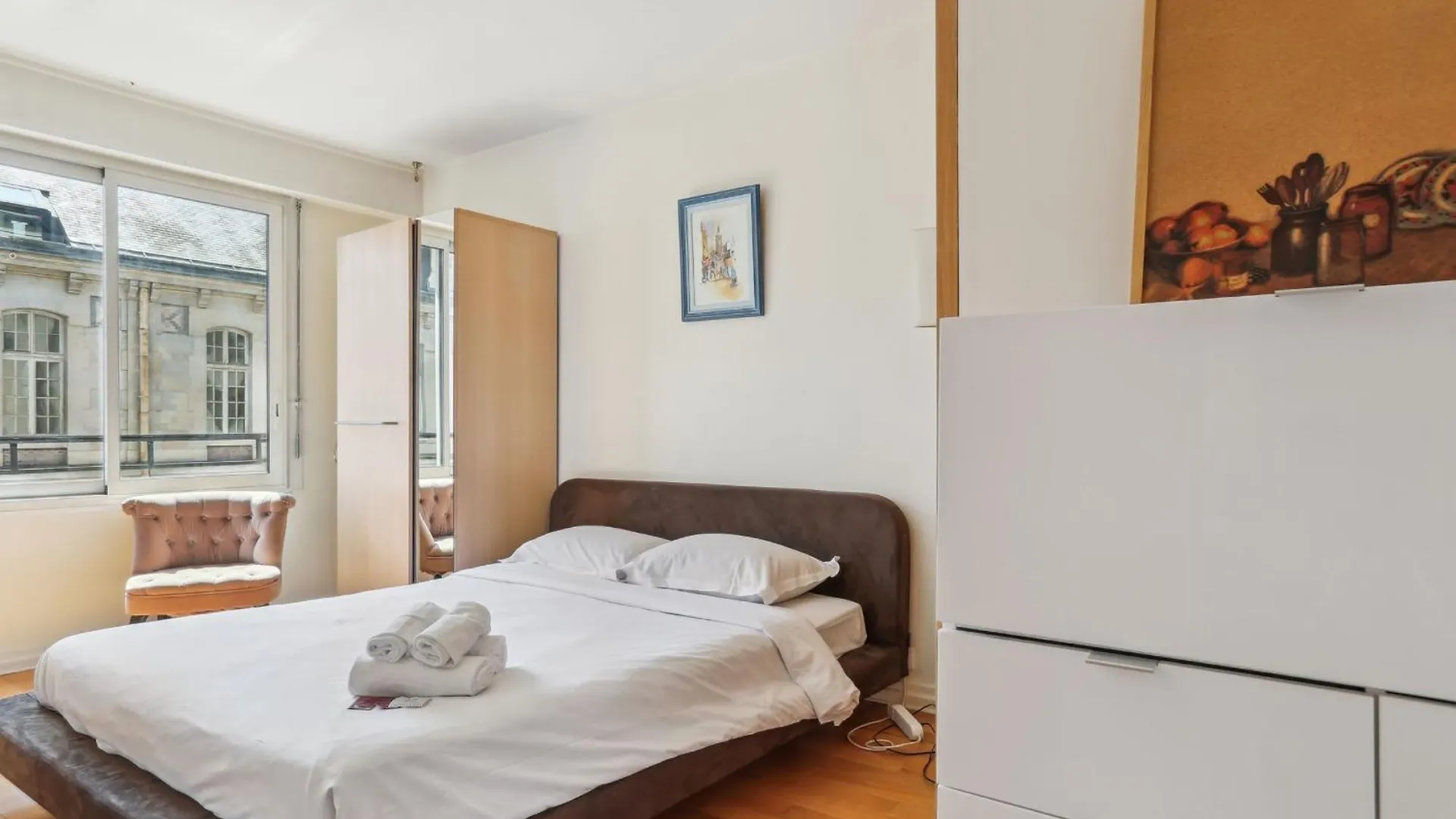 Trocadero & Arc De Triomphe With Balcony - Cityapartmentstay Apartamento *